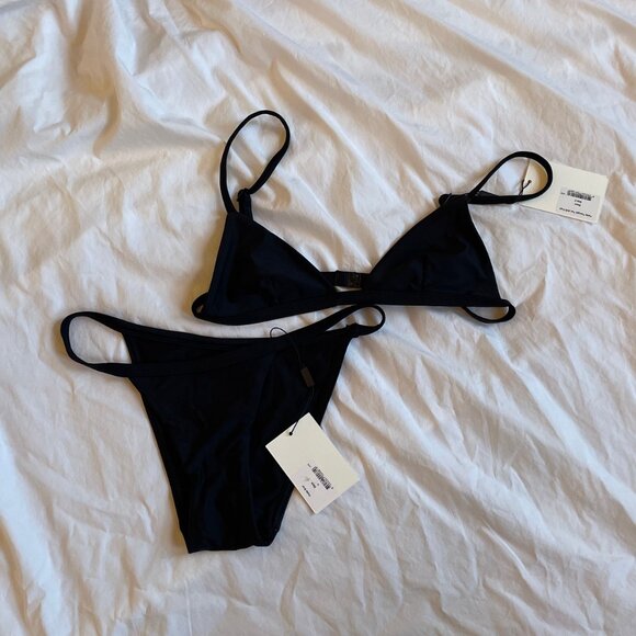 NWT Matteau Petite Triangle Top and Bottom, Black Size 2 - Picture 3 of 8